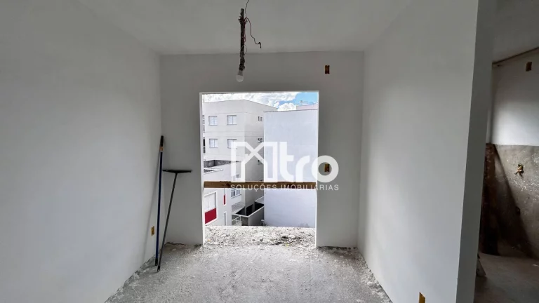 Imagem Apartamento com 2 dormitórios à venda, 60 m² por R$ 310.000,00 - Cruzeiro - Itajubá/MG