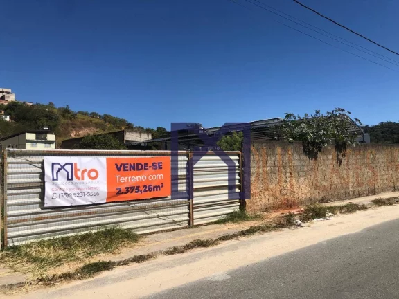 Imagem Terreno amplo com 2375 m² na Geraldino Campista, por R$ 2.800.000 - Santo Antônio - Itajubá/MG