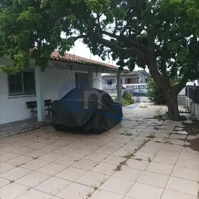 Imagem Casa a venda com 3 dormitorios no centro de Torres/RS
