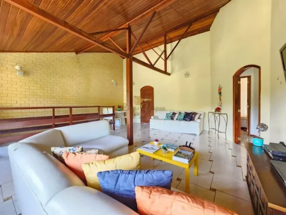 Imagem Casa em Condomínio para Venda em Teresópolis / RJ no bairro Vale Alpino