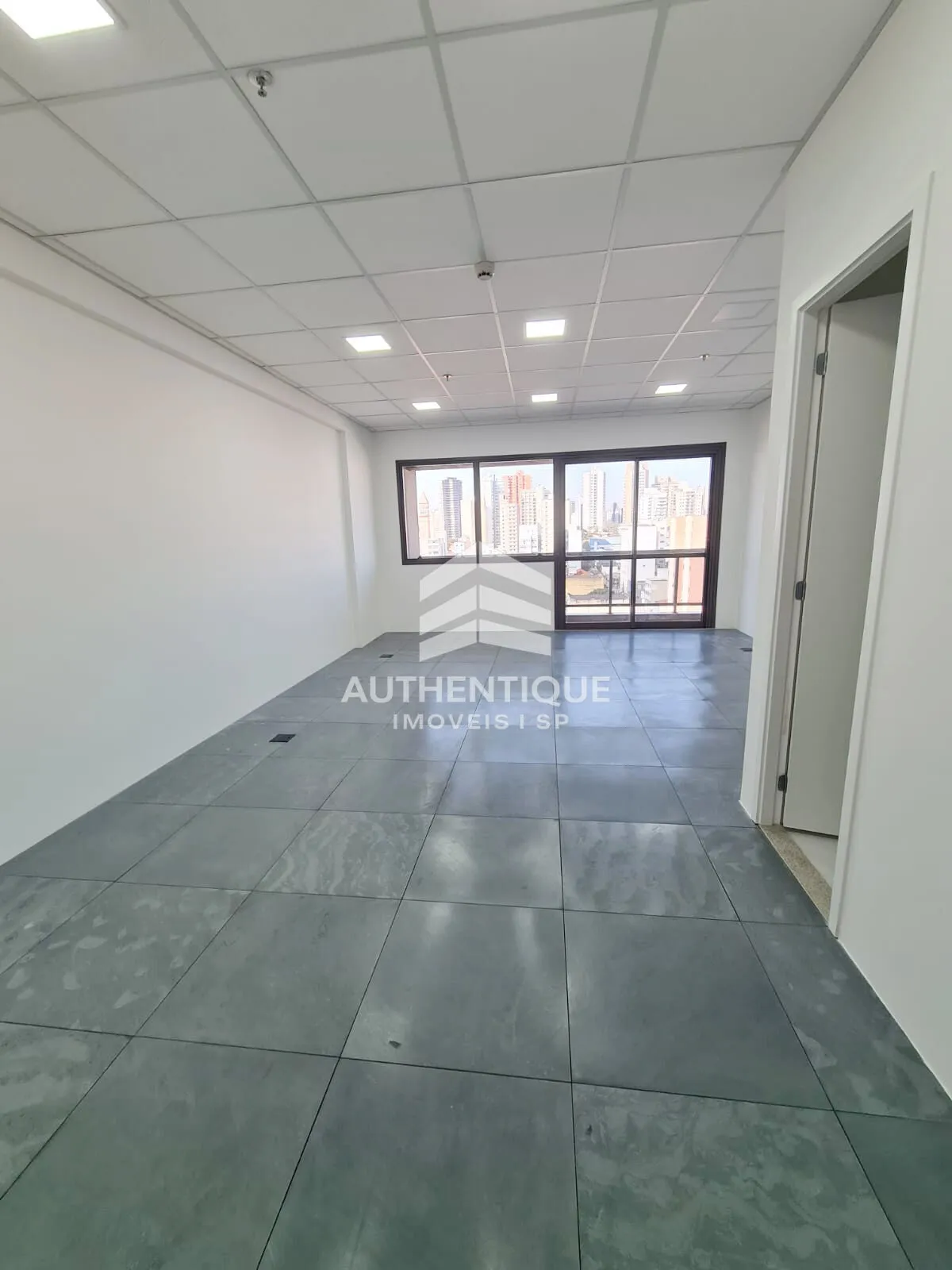 Imagem JURUBATUBA EMPRESARIAL CENTRO SBC - Sala Comercial no Centro de SBC à venda!