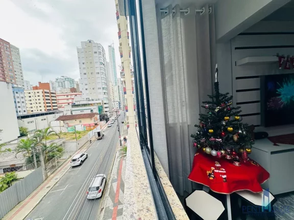 Imagem Apartamento com Terraço para Venda em Balneário Camboriú, CENTRO, 2 dormitórios, 1 banheiro, 1 vaga