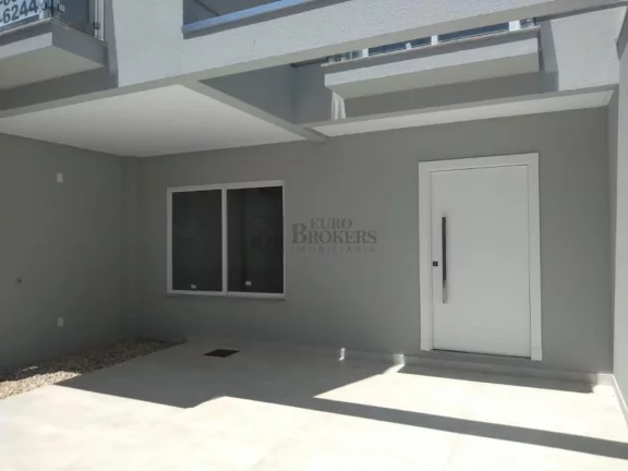 Imagem Casa triplex semi mobiliada com 3 suítes, no Centro de Balneário Camboriú