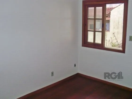 Imagem Casa para Venda - 218m², 5 dormitórios, sendo 1 suites, 2 vagas - Vila Nova