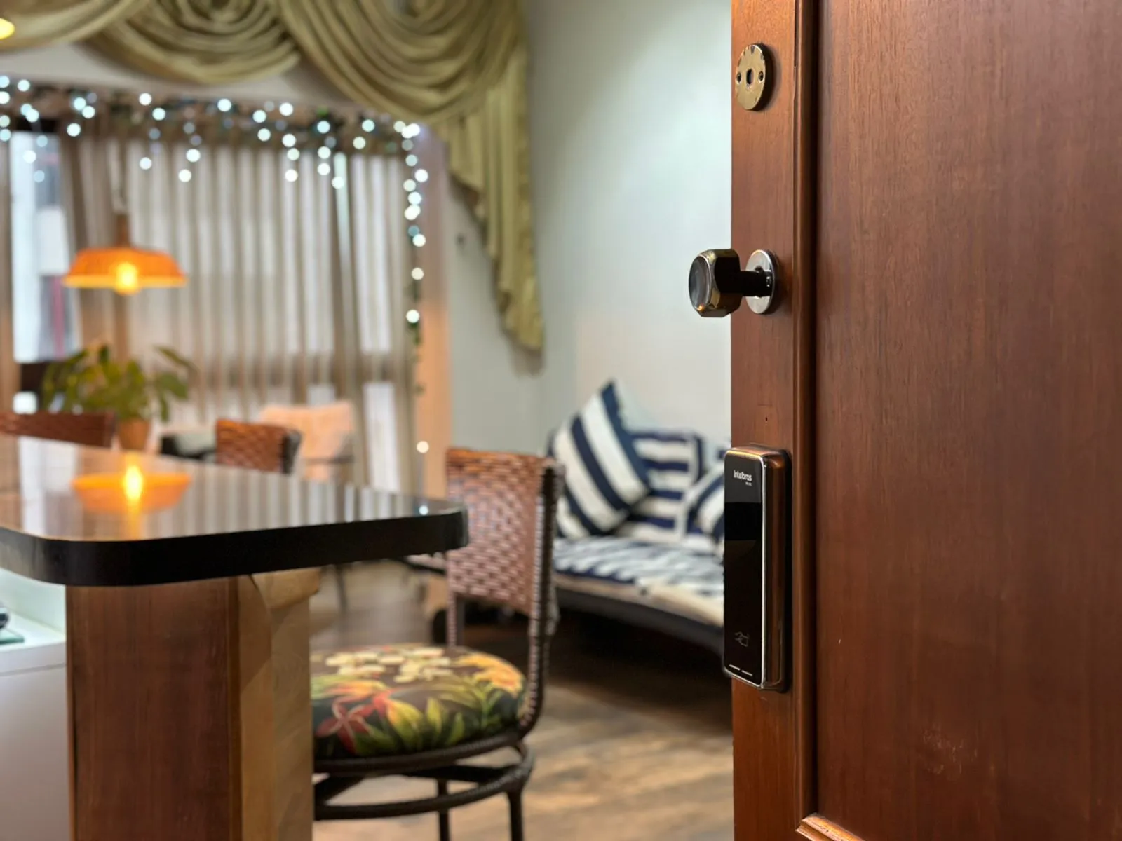 Imagem Apartamento à venda com 158m2 por R$ 1.300.000,00