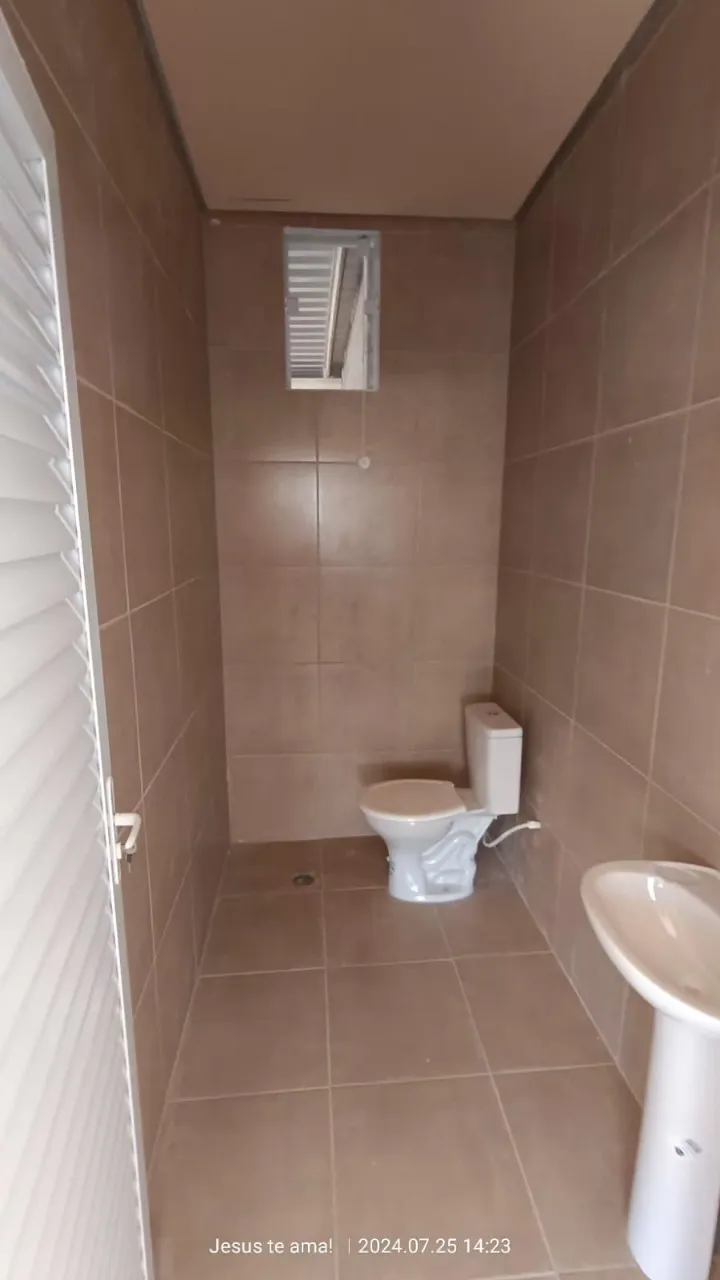 Imagem Aluguel de Barracão Industrial: Espaço Profissional no Distrito Industrial Iporanga, Sorocaba-SP - 600m², 1 Sala, 3 Banheiros, 10 Vagas.