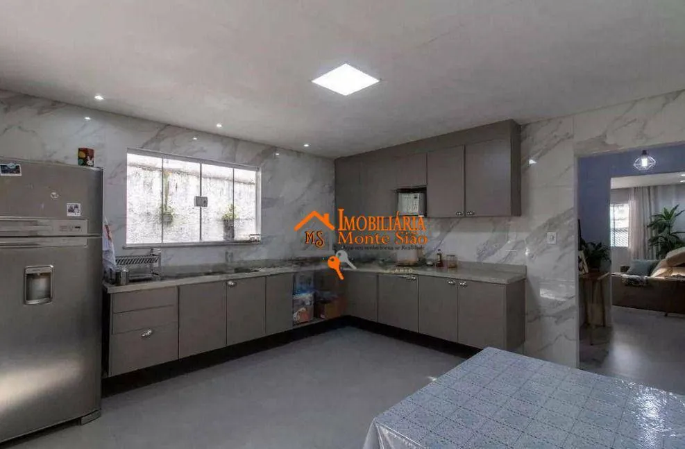 Imagem Sobrado com 3 dormitórios à venda por R$ 575.000,00 - Vila Monteiro Lobato - Guarulhos/SP