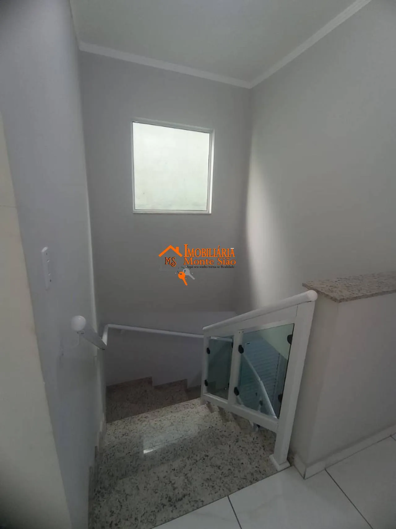 Imagem Sobrado com 2 dormitórios à venda, 100 m² por R$ 390.000,00 - O Pequeno Coração - Itaquaquecetuba/SP