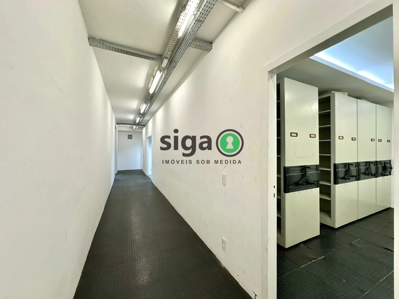 Imagem Bairro Moema Sp, Imóvel comercial de 640m2 de área útil construída em 500m2 de terreno, em dois piso
