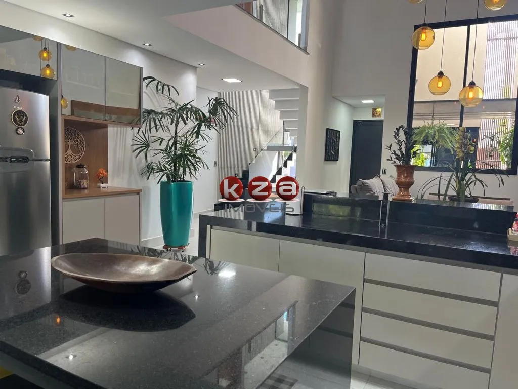 Imagem Casa de luxo em condomínio à venda em Valinhos-SP, Condomínio Villa do Sol: 4 suítes, 3 salas, 6 banheiros, 4 vagas de garagem, 285m².