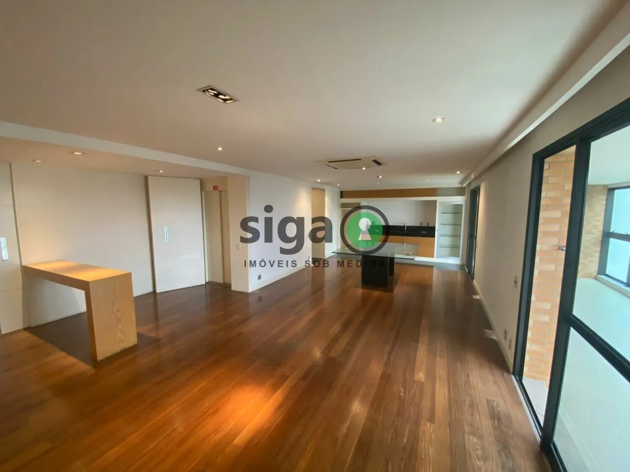 Foto do imóvel APARTAMENTO Á VENDA NO PANAMBY COM TRÊS SUÍTES POR 2.250.000, RUA ITAPAIUNA!