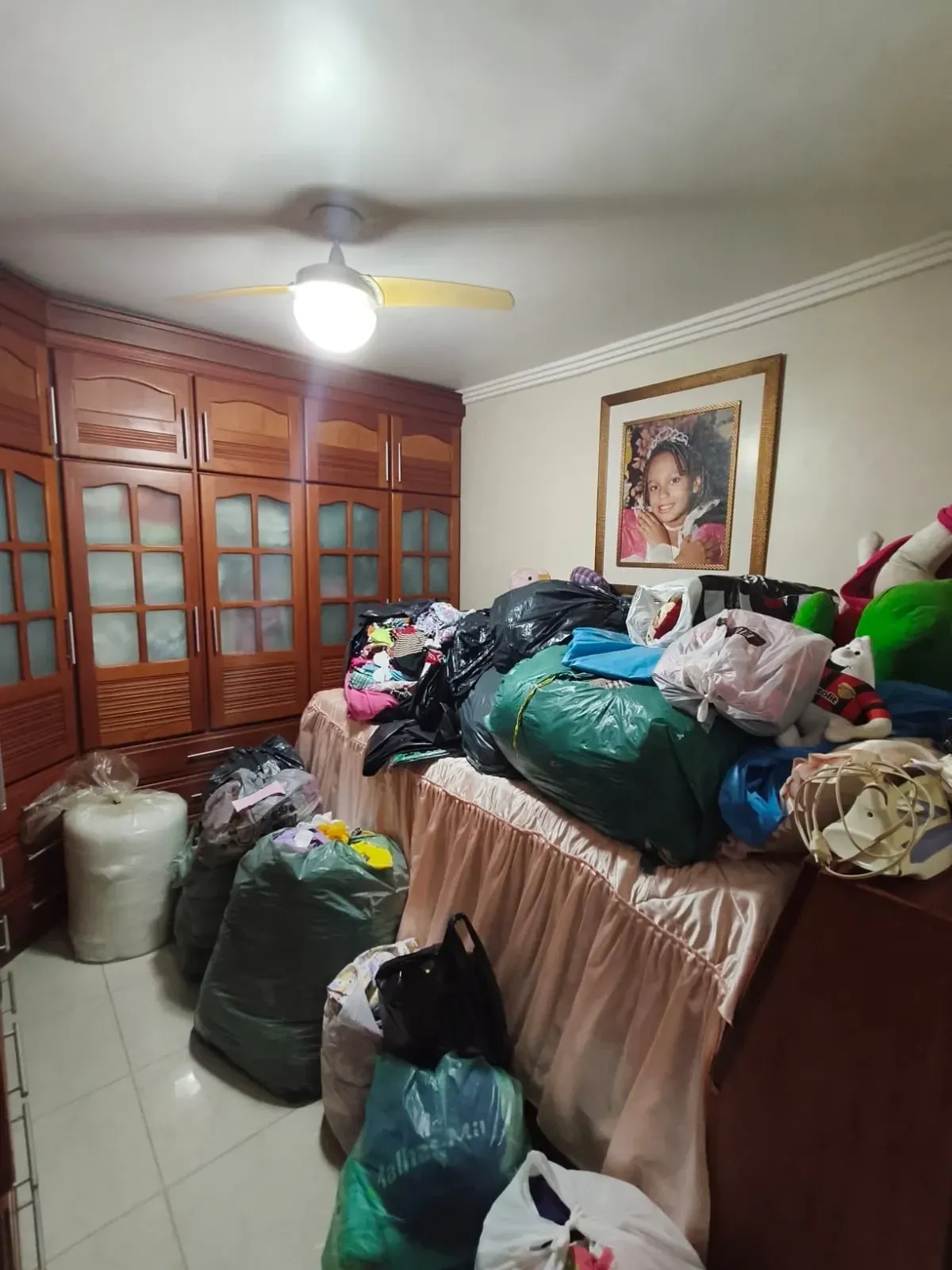 Imagem Casa com 2 Quartos à Venda, 120 m² em Engenhoca - Niterói