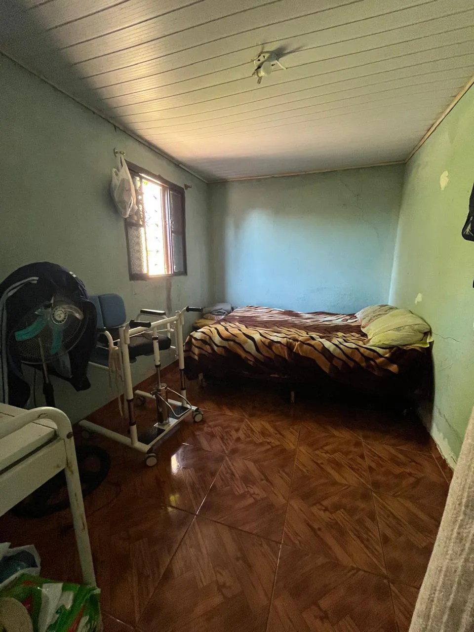 Imagem Casa com Amplo Pátio na Santo Onofre