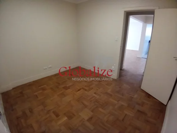 Imagem Apartamento à venda com 180m², 3 quartos, 1 suíte, 4 banheiros, 1 vaga no José Menino em Santos por RS695.000,00