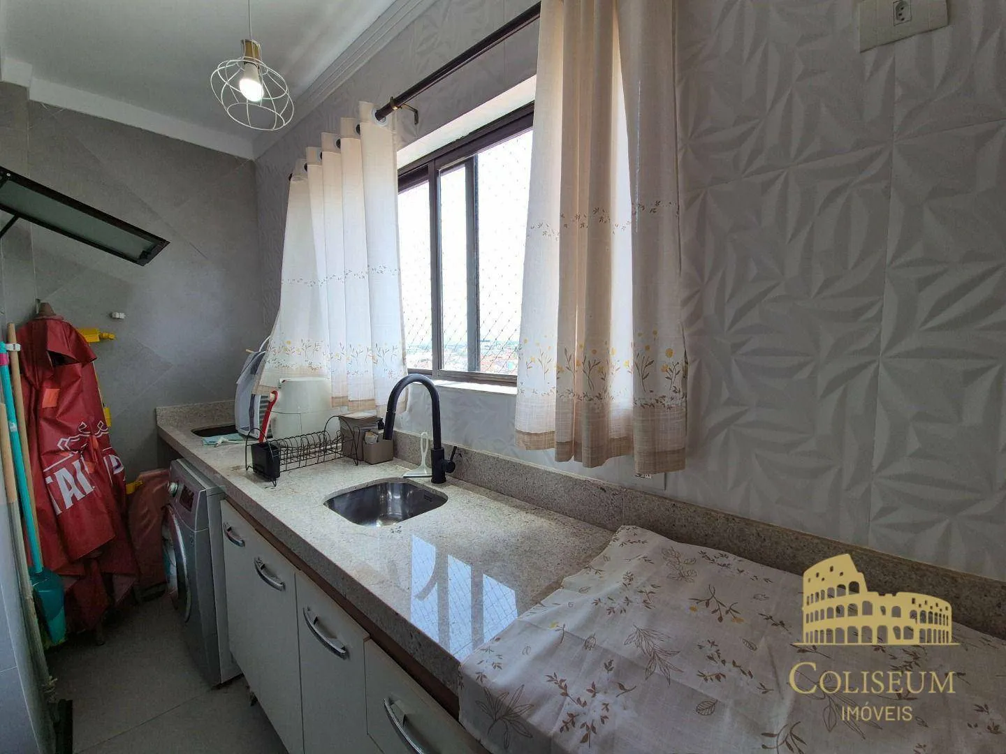 Imagem Apartamento com 1 dormitório à venda, 57 m² por R$ 380.000,00 - Balneário Pires - Praia Grande/SP