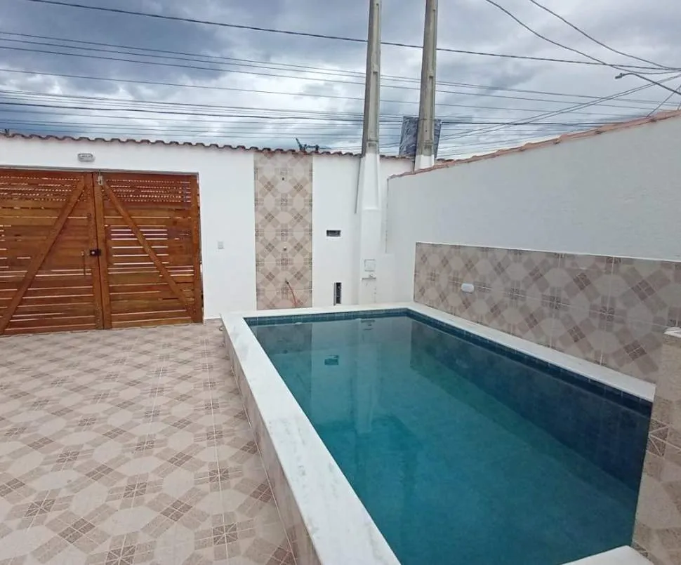 Imagem Casa para Venda em Itanhaém, Jamaica (Praia), 2 dormitórios, 1 suíte, 1 banheiro, 4 vagas
