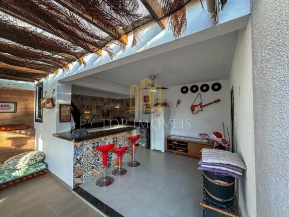 Imagem Casa Maravilhosa no Condomínio Portal da Serra – 5 Dormitórios | 2 Suítes | Ampla e Sofisticada! Se você procura espaço, conforto e segurança em um só lugar, essa é a casa perfeita para sua família!