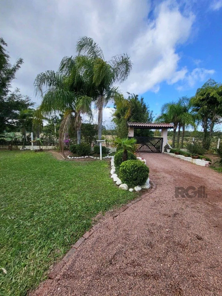 Imagem Casa de Condomínio em Martinica