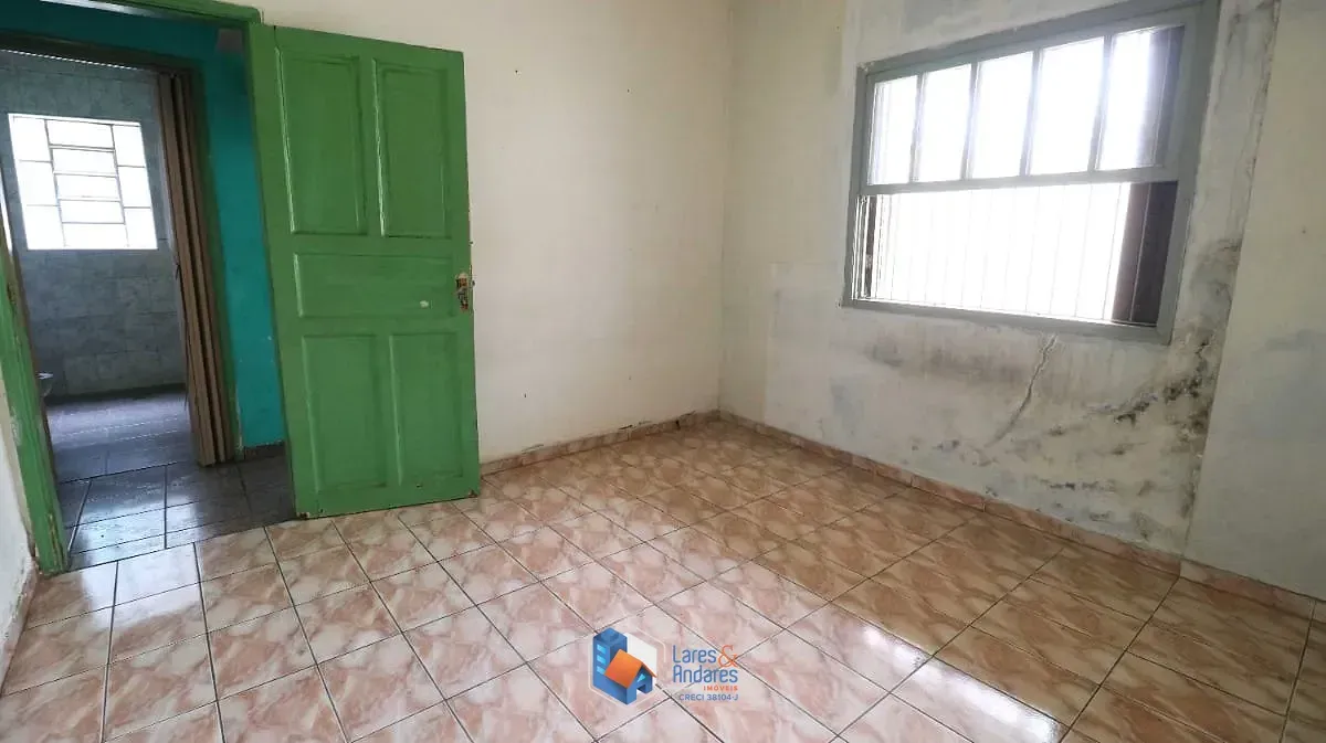 Imagem Casa para venda em Parque Peruche com 4 quartos, 197m²