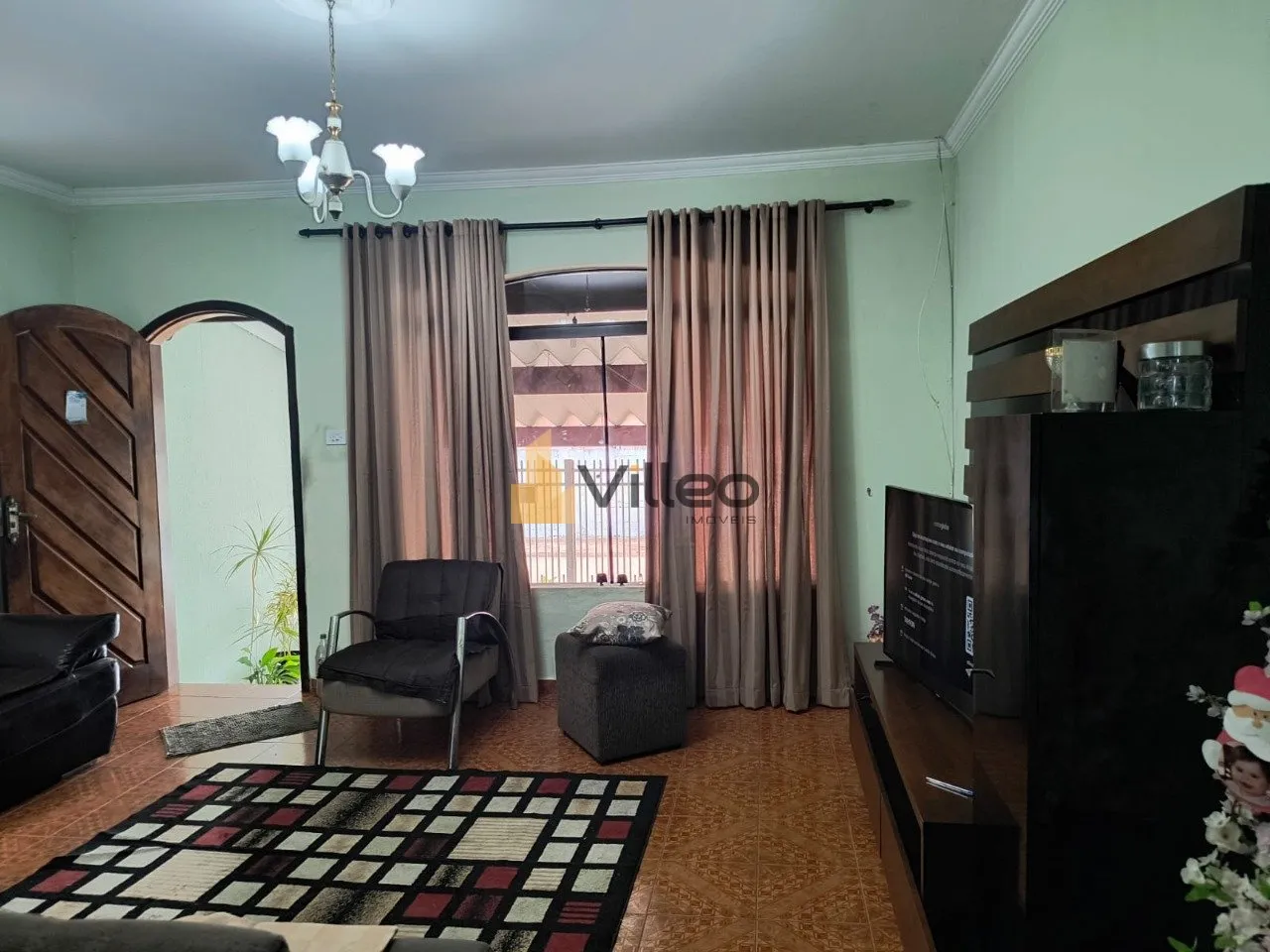 Imagem Apresentamos esta residência elegante e funcional localizada no Jardim Itanguá II, uma região em ...