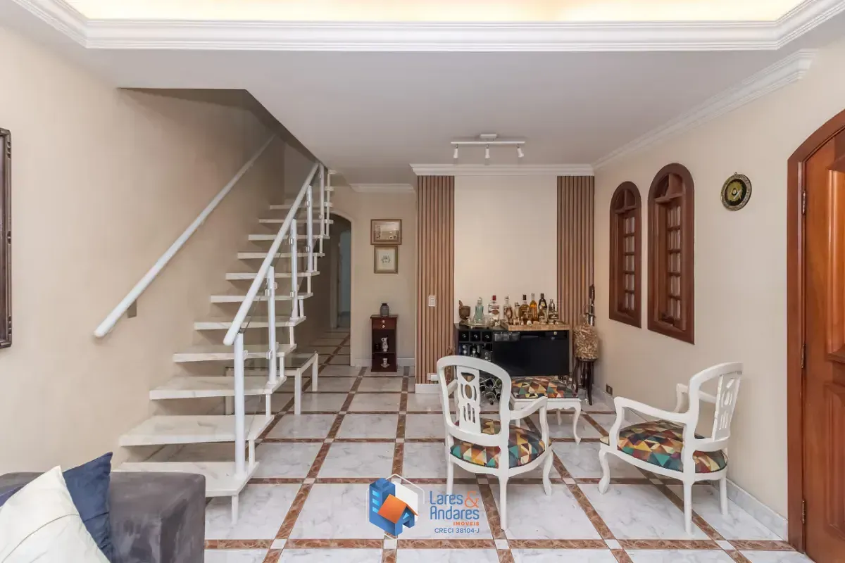Imagem Casa no condomínio Parque das Mercês para venda com 5 quartos, sendo 4 suítes, 240m²