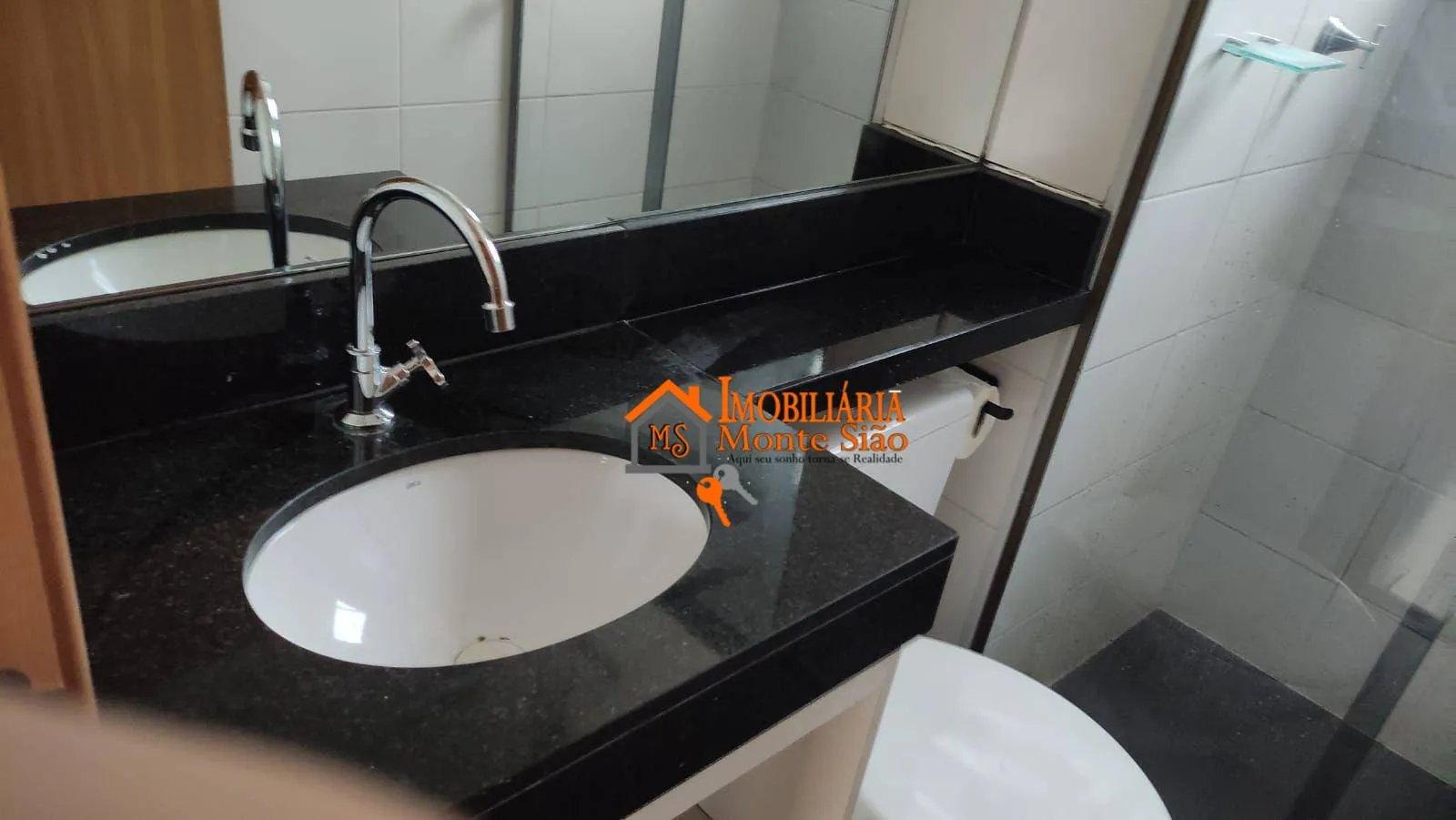 Imagem Apartamento com 2 dormitórios à venda, 46 m² por R$ 250.000,00 - Água Chata - Guarulhos/SP