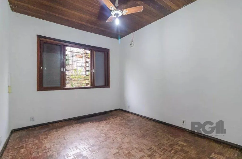 Imagem Casa para Venda - 160m², 3 dormitórios, sendo 1 suite, 2 vagas - Teresópolis