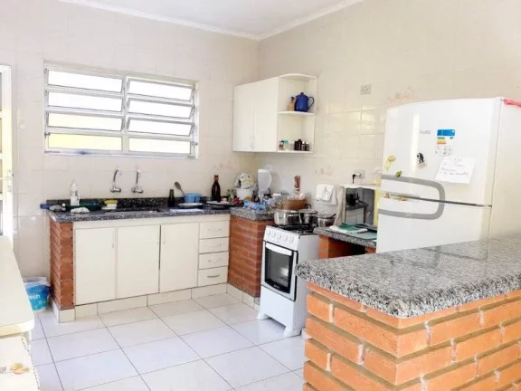 Imagem CASA 3 DORMITORIOS S/UMA SUITE e PEQUENA PISCINA