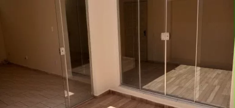 Imagem Casa 3 dormitórios, sendo uma suíte locação para comercial e ou residencial
