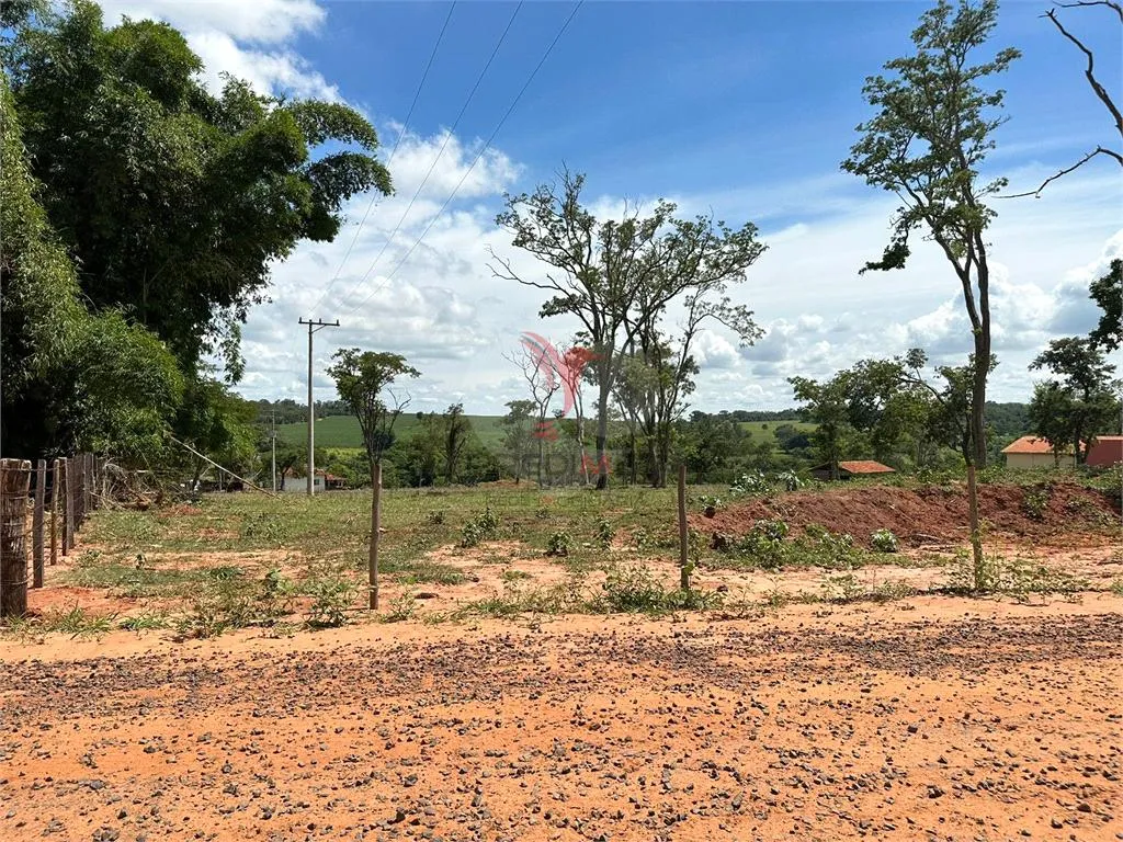 Imagem Fazenda/Sítios/Chácaras de 3 quartos, 137m² no bairro Águas Claras, em Iacanga
