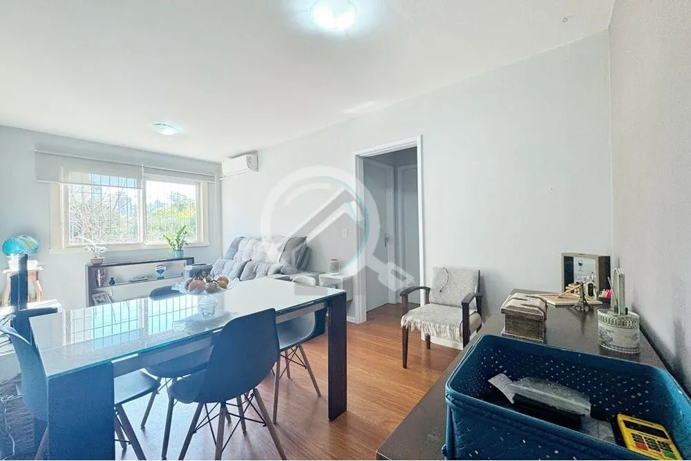 Imagem Localizado no Jardim Botânico, na Rua Buenos Aires 437, este charmoso apartamento é perfeito para ...