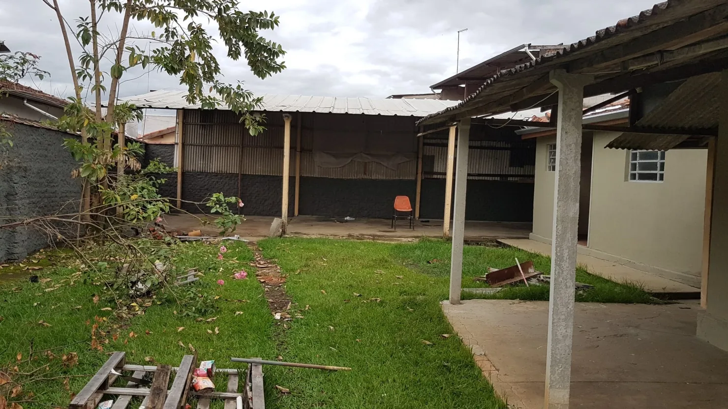 Imagem Casa à venda 4 Quartos, 10 Vagas, 381.9M², Centro, Pindamonhangaba - SP