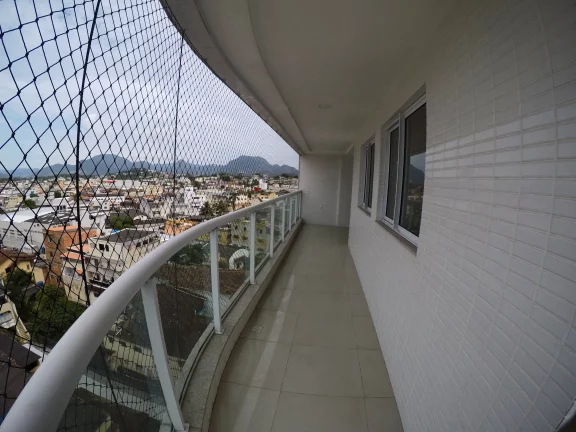 Imagem Apartamento com 3 dormitório sendo uma suite com duas vaga de Garagem
