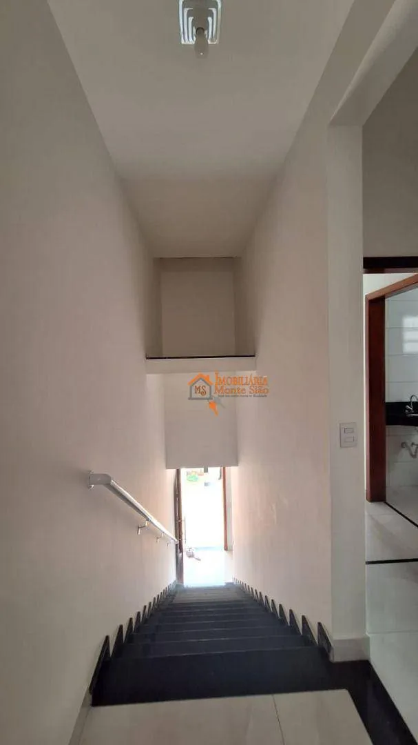 Imagem Sobrado com 3 dormitórios à venda, 130 m² por R$ 750.000,00 - Jardim Cumbica - Guarulhos/SP