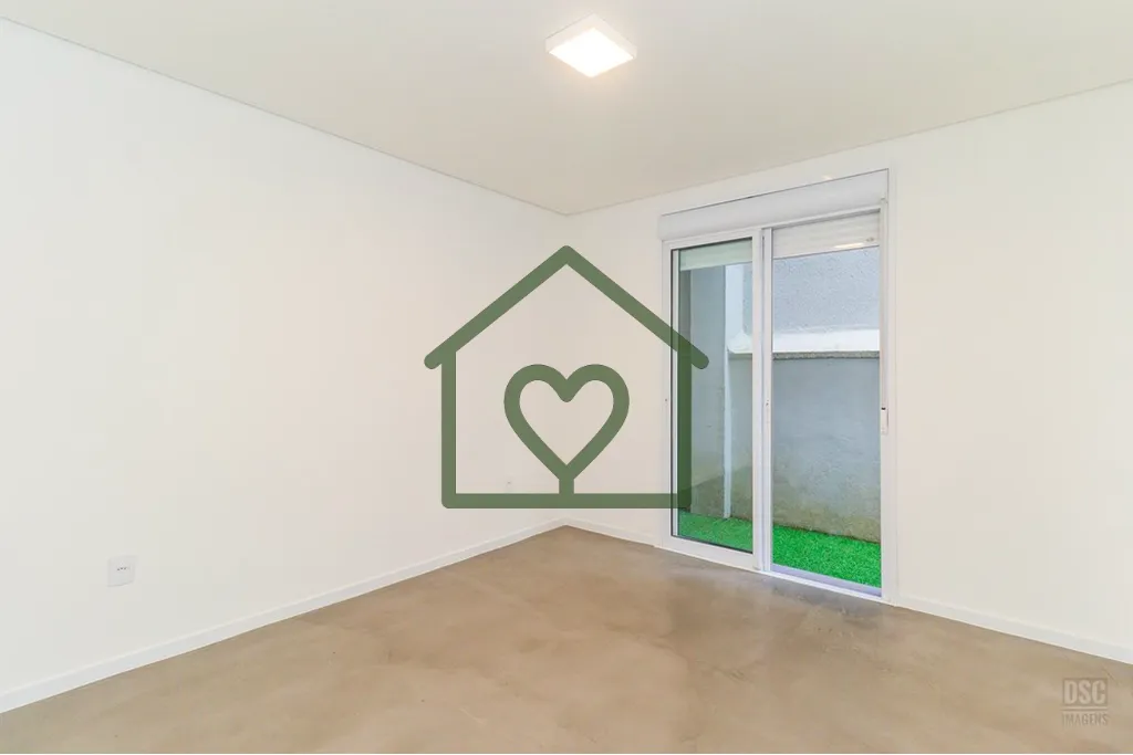Imagem Descubra o apartamento GARDEN dos seus sonhos, situado na charmosa região de Mont Serrat, na Rua Eu...
