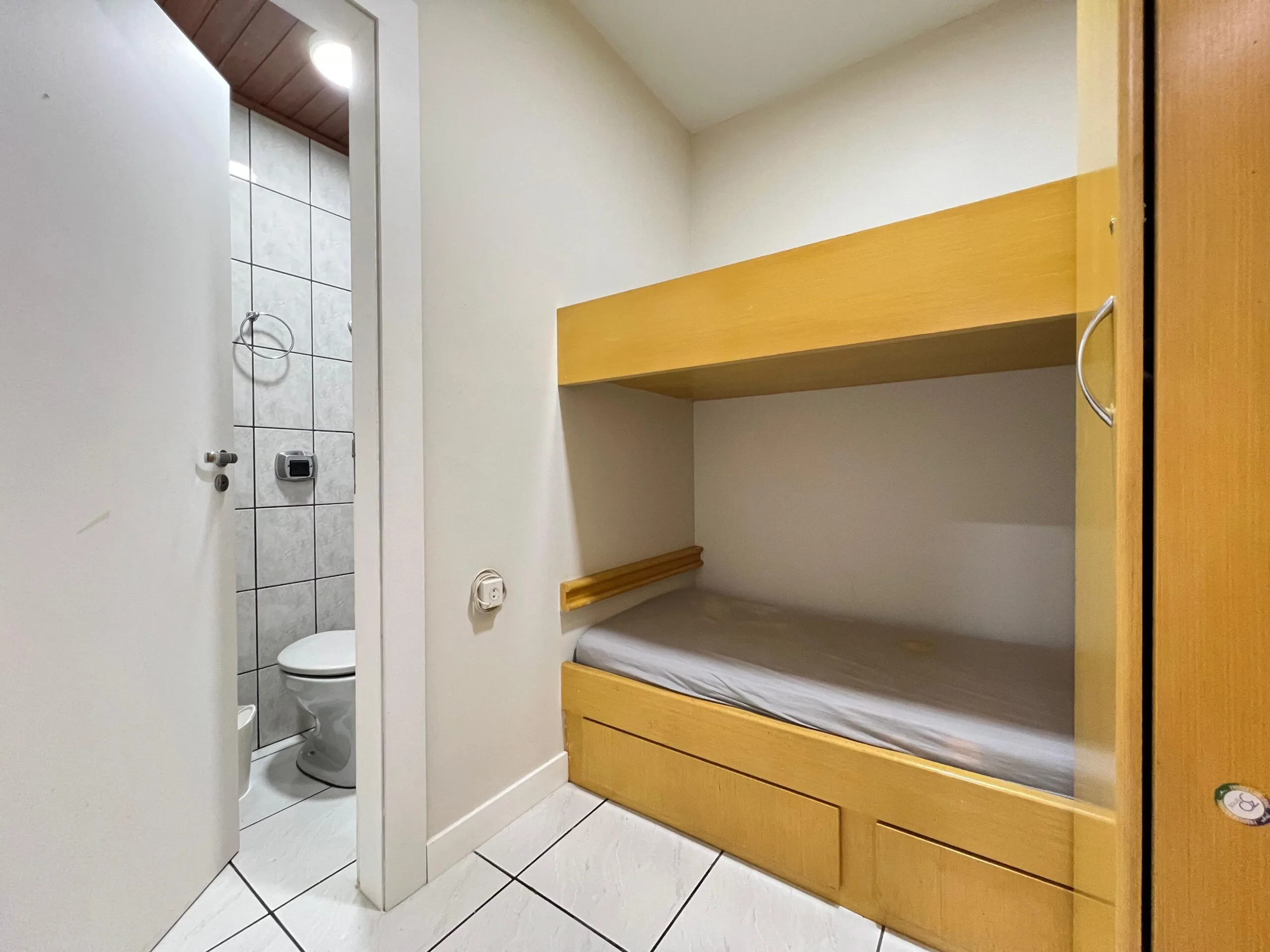 Imagem Apartamento com vista para o mar à venda com 160m2 por R$ 2.500.000,00