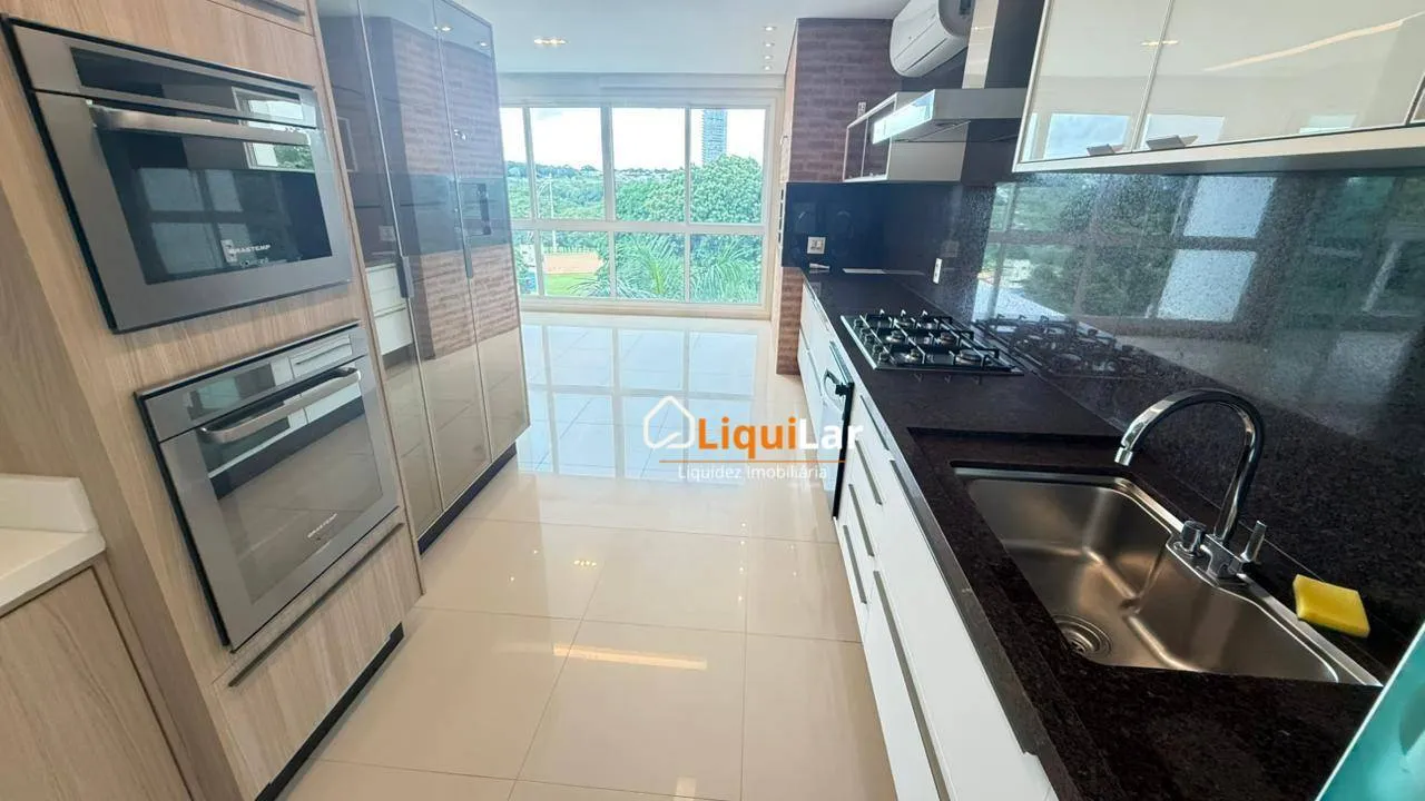 Imagem Apartamento de Alto Padrão no Edifício Dorsay com 4 Suítes, Vista para o Parque das Nações e 4 Vagas