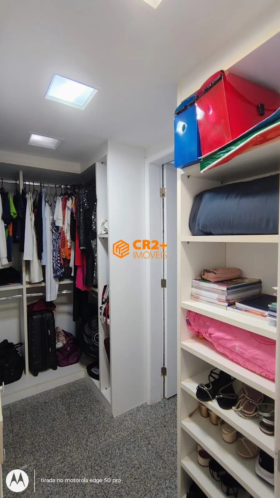 Imagem Vendo cobertura 400 m2, 05 quartos, 04 suítes, 04 vagas de garagem Vista mar na