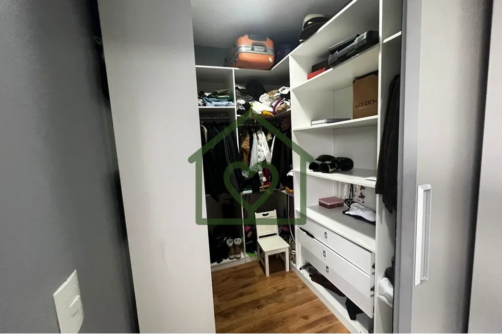 Imagem Bem-vindo a esta incrível casa à venda, localizada no charmoso bairro Lomba do Pinheiro, em Porto ...