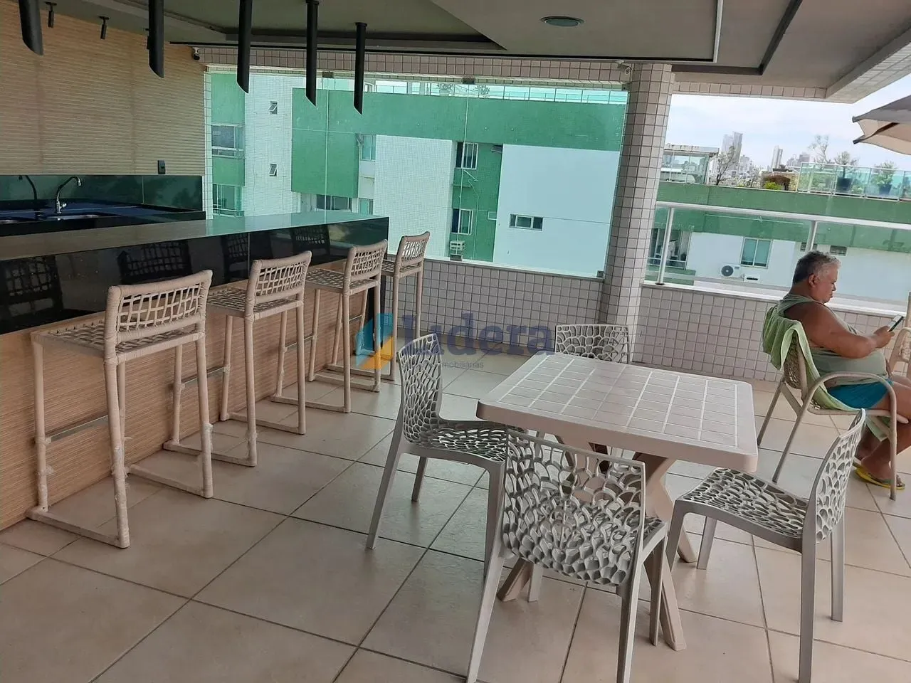 Imagem Flat Totalmente mobiliado - de frente para o mar - 43m²- em Jardim Oceania, João Pessoa/PB