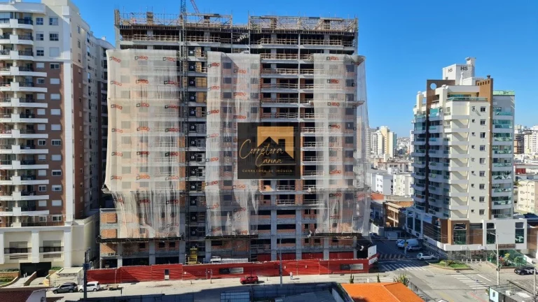 Imagem Apartamento no 5º andar com 79,05m² privativos, 2 quartos sendo 1 suíte com persianas automatizad...