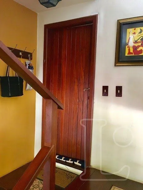Imagem Casa para Venda - 570m², 3 dormitórios, sendo 1 suites, 2 vagas - Hípica