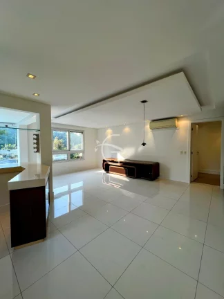 Imagem EXCELENTE APARTAMENTO NO ATIRADORES COM 3 SUÍTES E 3 VAGAS DE GARAGEM