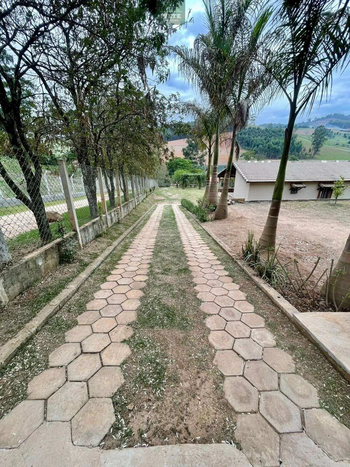Imagem Linda Chácara à Venda em Pedra Bela/SP - Bairro Córrego Raso