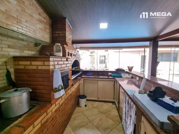 Imagem Casa com 3 dormitórios à venda, 337 m² por R$ 1.490.000 - Interlagos - Vila Velha/ES