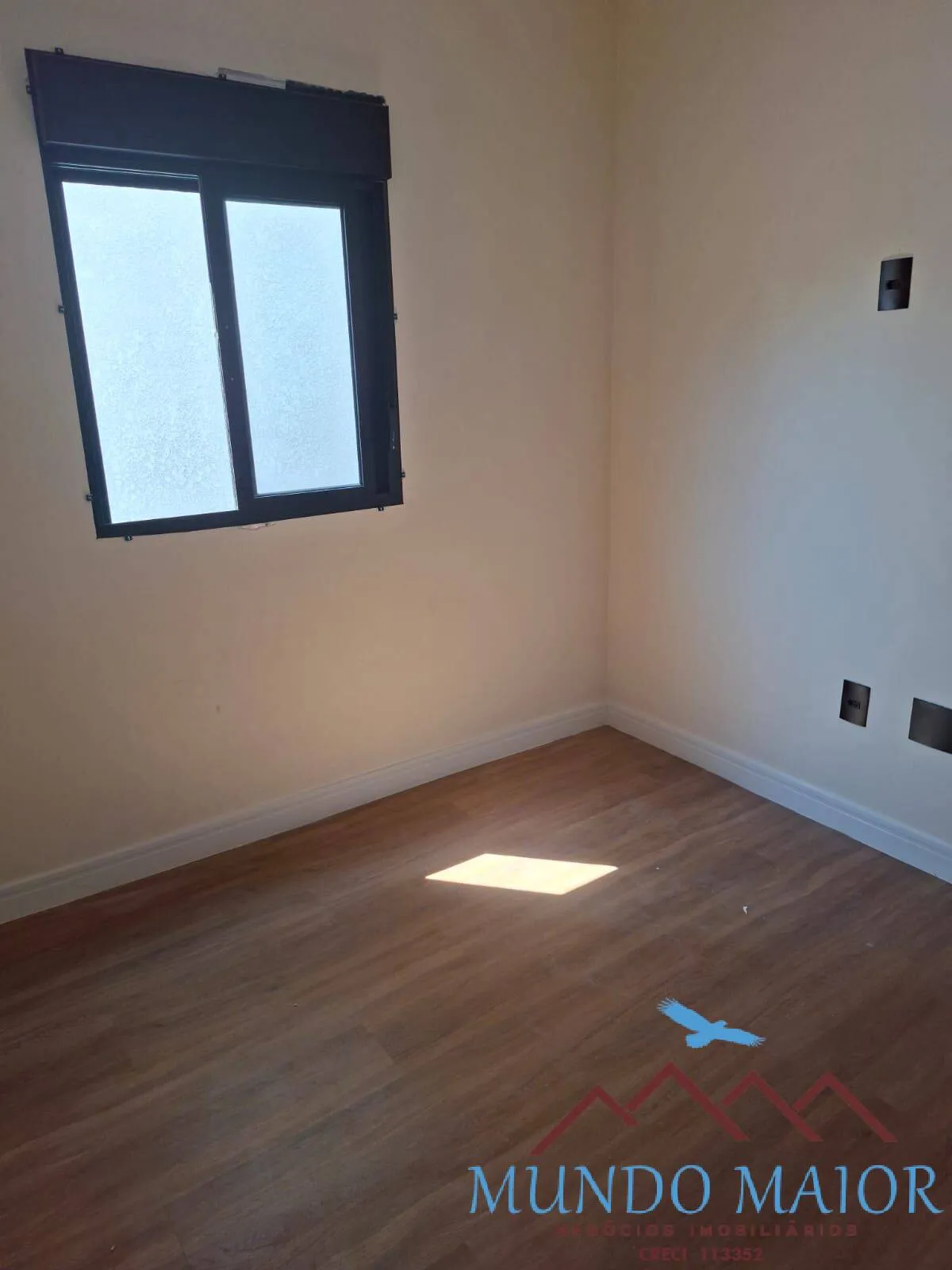Imagem Sobrado Novo de Esquina no Jardim Alvorada - 3 Quartos, Suíte, 4 Vagas !!!!