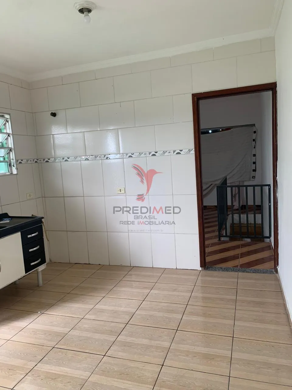 Imagem Vendemos casa de 5 Quartos , 2 Vagas de Garagem,, Quintal,próximo ao metrô em interlagos