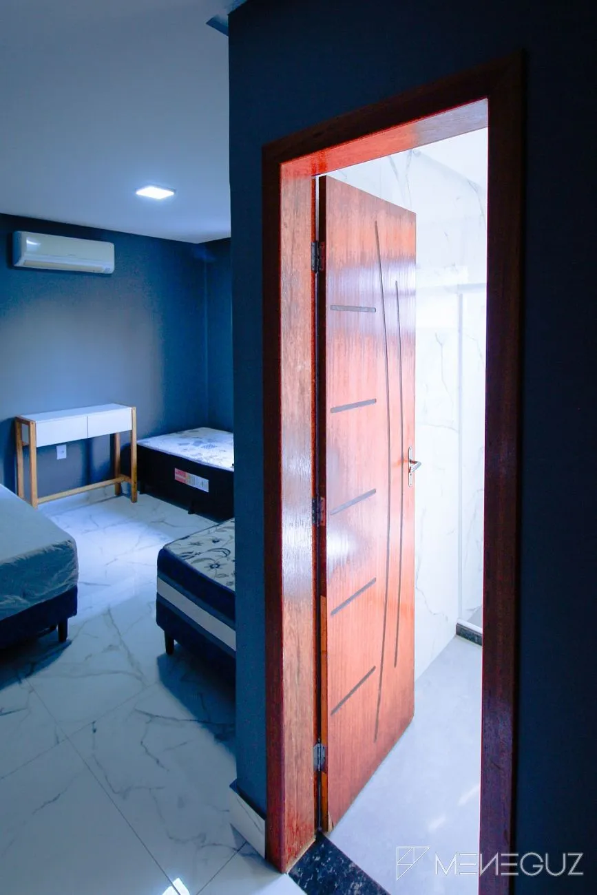 Imagem Casa à venda em Guarapari, na praia do morro, composta de 5 quartos, sendo 4 suítes alto padrão de acabamento