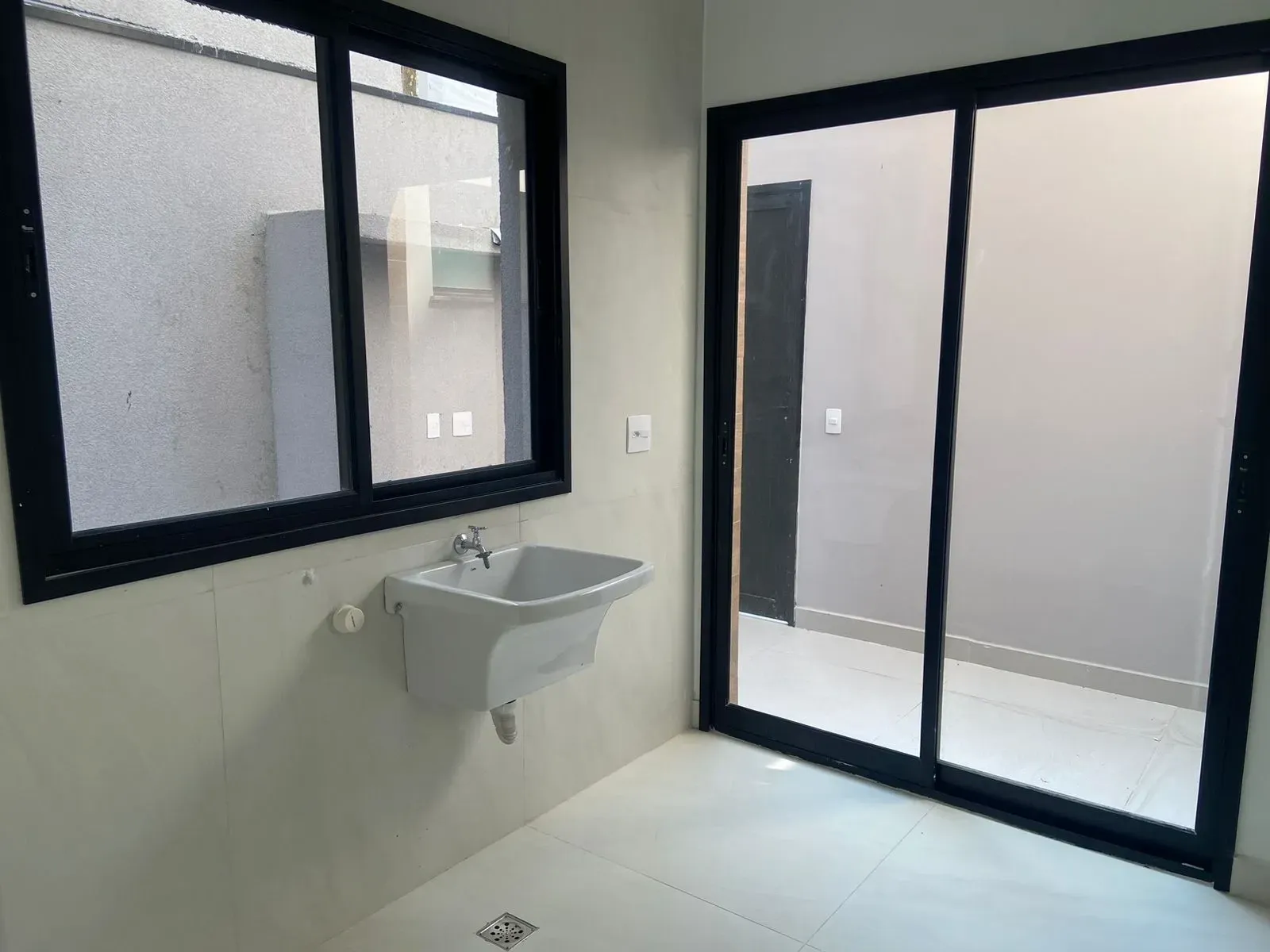 Imagem Sobrado com 4 Quartos à Venda, 341 m² em Represa - Ribeirão Pires
