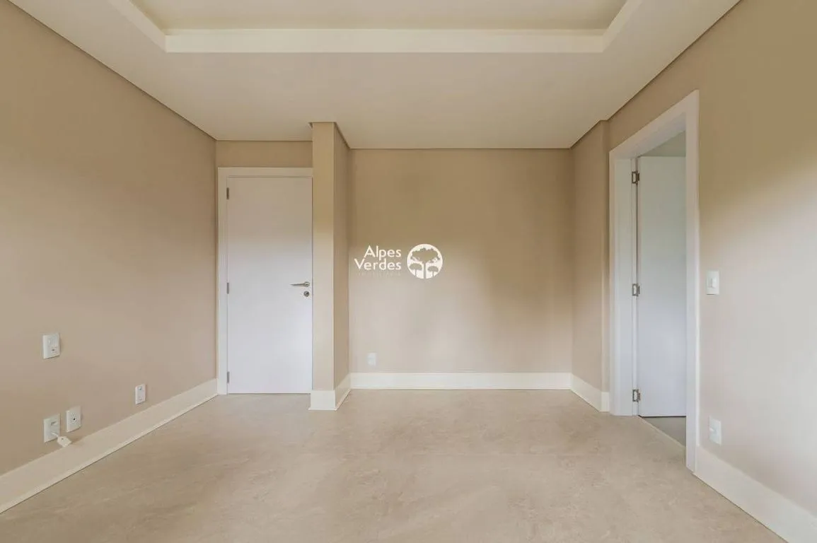 Imagem Vende-se Apartamento em Gramado, Vila Jardim, com 3 quartos